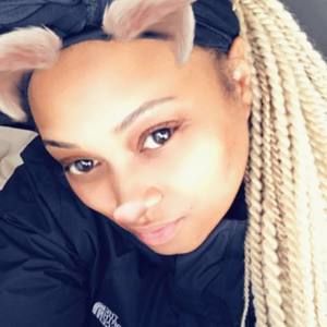 Meet your Posher, Kalisha